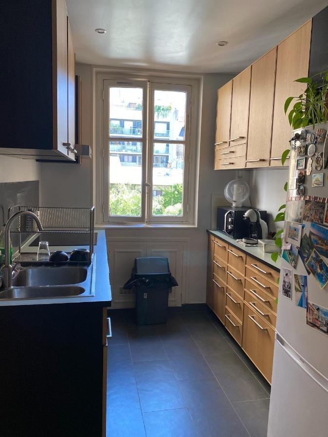 Ferienwohnung Grand F2 Avec Vue Sur La Maison De Georges Brassens Paris Exterior foto